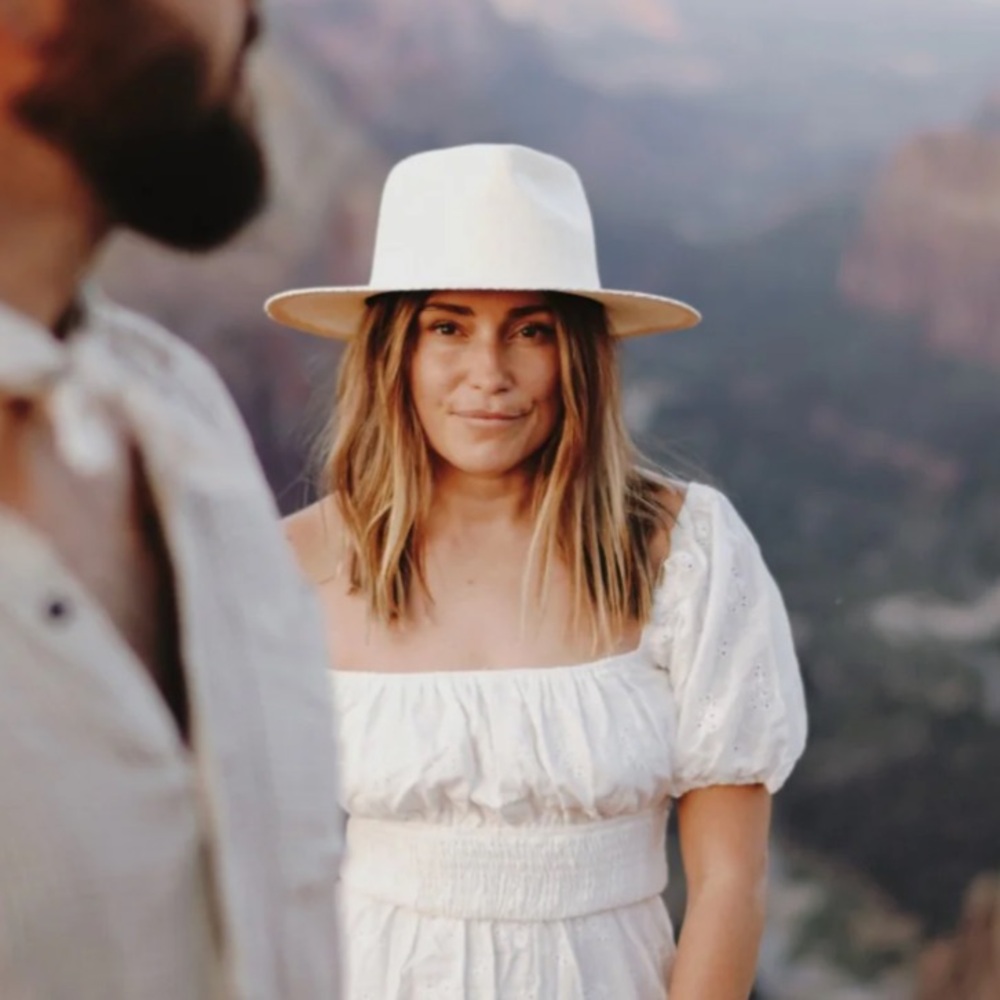 WILL + BEAR UNISEX CALLOWAY BONE / WHITE HAT. NWT